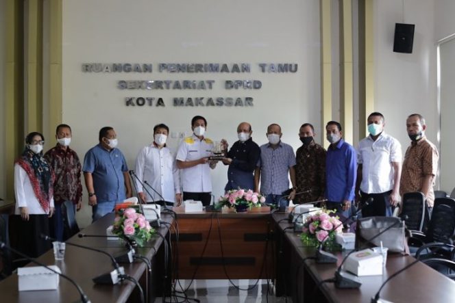 					Tolitoli Puji Pengawasan, Buton Apresiasi Sosper DPRD Makassar