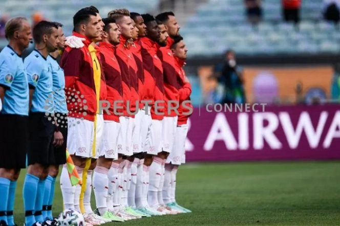 					Skuad timnas Swiss saat menjelang kickoff melawan Wales di Baku, Azerbaija, pada 12 Juni 2021. (REUTERS/Photo by JustPicturesPlus/Just Pictures/Sipa USA) (REUTERS)