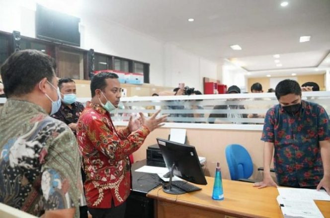 					Antisipasi Tindak Korupsi, Plt Gubernur Sulsel ‘Sidak’ Cek Sistem Pengadaan Barjas