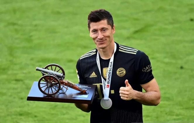 					Penyerang Bayern Muenchen asal Polandia, Robert Lewandowski. ANTARA/REUTERS/Sven Hoppe.