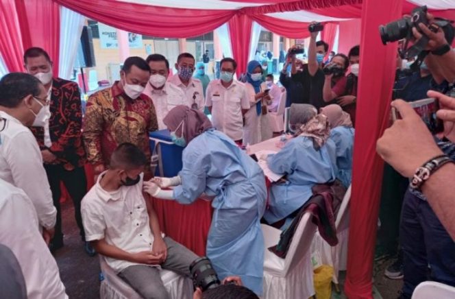 					Cegah Penularan Covid-19, Pemprov Sulsel Mulai Vaksinasi Pelajar di Tingkat SMA/SMK