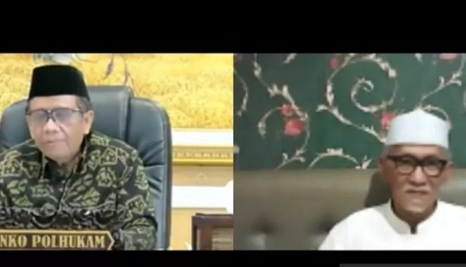 					Ketua Umum MUI KH. Miftachul Ahyar, saat menghadiri undangan dialog virtual Menko Polhukam Mahfud MD, Jakarta, Selasa Malam (27/7/2021). (ANTARA/HO-Humas Kemenko Polhukam)
