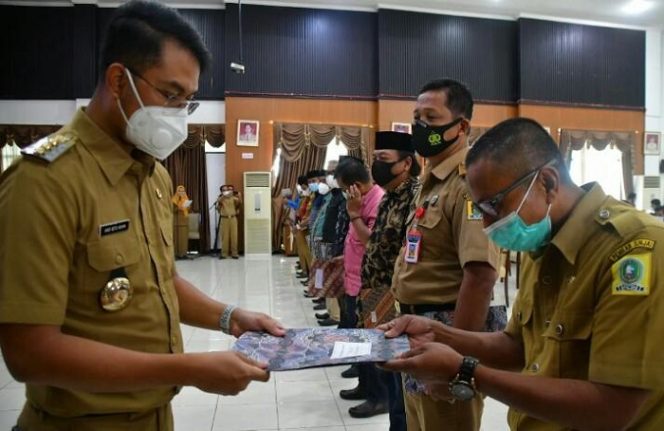 					47 Kepala Desa Diberhentikan, Bupati Sinjai Tunjuk Penjabat