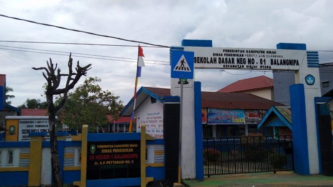 					Salah satu sekolah dasar yang mendapatkan sanksi dari Dinas Pendidikan Sinjai.