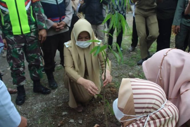 					Sosialisasi HKM, Wabup Sinjai Imbau Warga Paham Pengelolaan Hutan