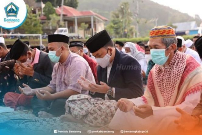 					Bupati Bantaeng Laksanakan Sholat Idul Adha di Sinoa