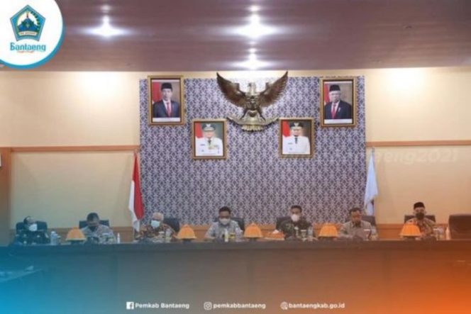 					Ilham Azikin Instruksikan Daging Kurban Diantar ke Rumah Warga