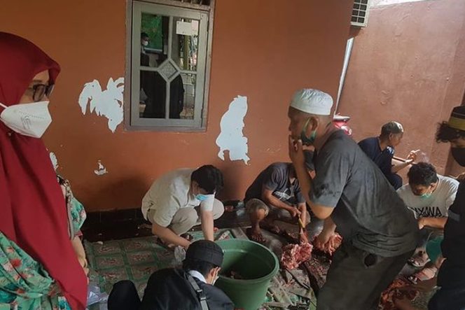 					Jajaran Setwan Pantau Kurban di Kecamatan Makassar