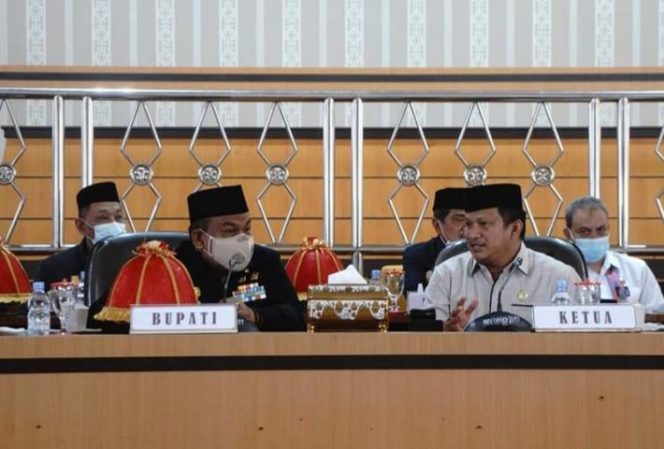 					DPRD Bone Sampaikan Pendapat Akhir Fraksi-Fraksi tentang Ranperda Pertanggungjawaban APBD 2020