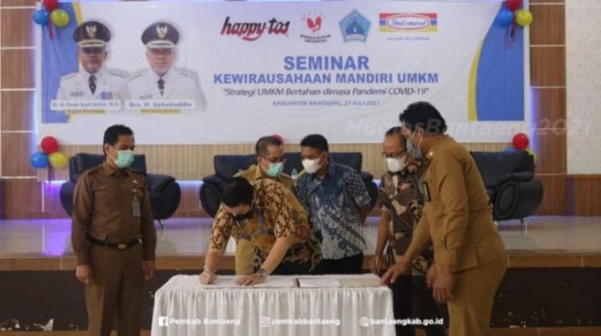 					Bertahan di Masa Pandemi Pemkab Bantaeng Gelar Pelatihan UMKM