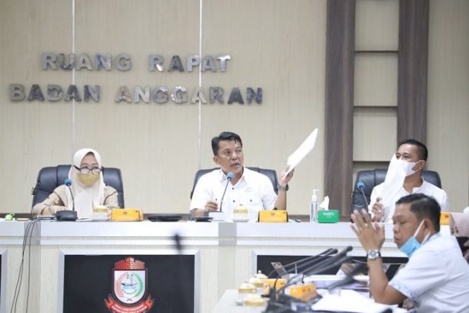 					Pansus RPJMD DPRD Makassar Diskusikan Ranperda bersama Tim Ahli dan OPD