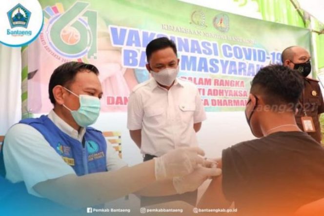 					Sambut Hari Bhakti Adhyaksa ke-61, Bupati Bantaeng Hadiri Pelaksanaan Vaksinasi Covid-19