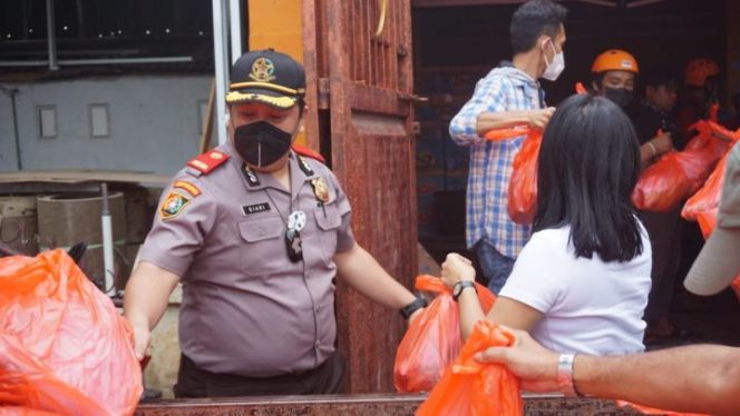 					Serdik Serpimmen Angkatan 61 Bersama IJTI Sulsel Salurkan Ratusan Paket Bantuan