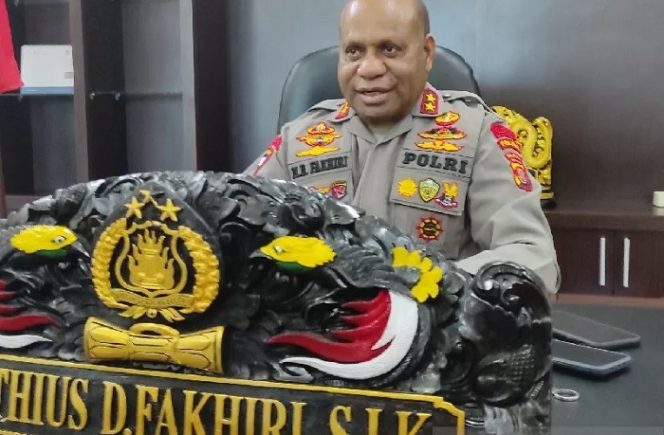 					Kapolda Papua Irjen Pol Mathius Fakhiri (ANTARA/Evarukdijati)