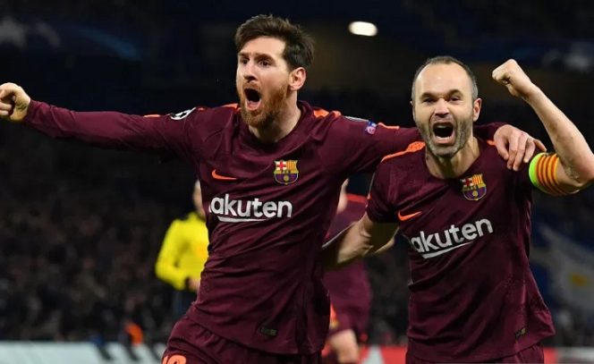 					Lionel Messi (kiri) dan Andres Iniesta saat keduanya bermain bersama di Barcelona. ANTARA/AFP/BEN STANSALL