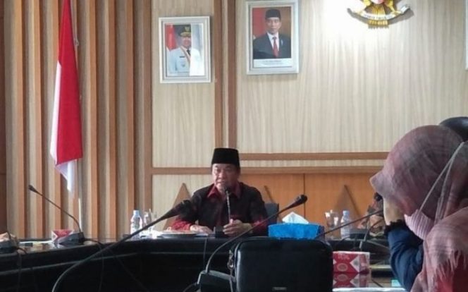 					Di Ruang Rapat Rafflesia Kantor Gubernur Bengkulu, Wagub Pimpin Rapat Rencana Pembiayaan PD Bimex