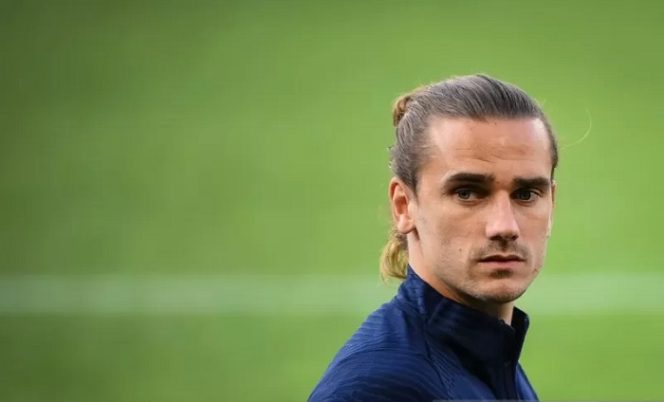 					Penyerang Prancis Antoine Griezmann ketika mengikuti sesi latihan di Stadion Meineau, Strasbourg, Prancis menjelang laga kualifikasi Piala Dunia 2022 melawan Bosnia-Herzegovina, 31 Agustus 2021. (ANTARA/AFP/FRANCK FIFE)