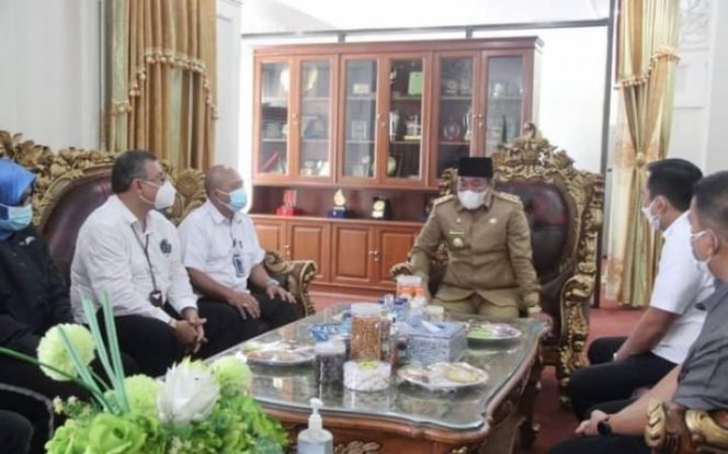 					Bersama GM PT Pelindo II, Wagub Rosjonsyah Bahas Pengembangan Pelabuhan Pulau Baai