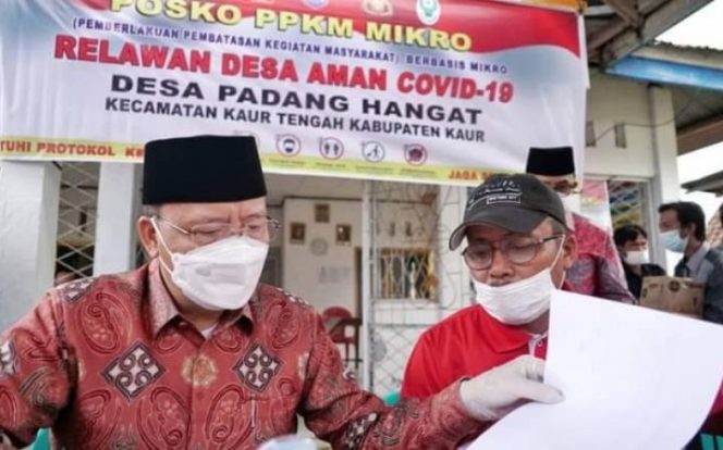 					Gubernur Bersama Rombongan, Tinjau Posko PPKM Desa Padang Hangat Kabupaten Kaur Tengah