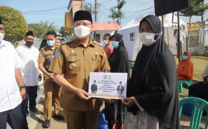 					Ringankan Beban Masyarakat, Gubernur Rohidin Ajak Berbagai Elemen Untuk Berpartisipasi