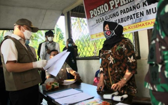 					Apresiasi Satgas PPKM Mikro COVID-19 Mukomuko, Ini Yang di Sampaikan Gubernur Rohidin