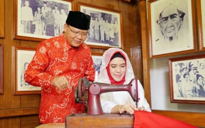					Tapak Tilas Perjuangan Ibu Fatmawati Bagi Kemerdekaan RI