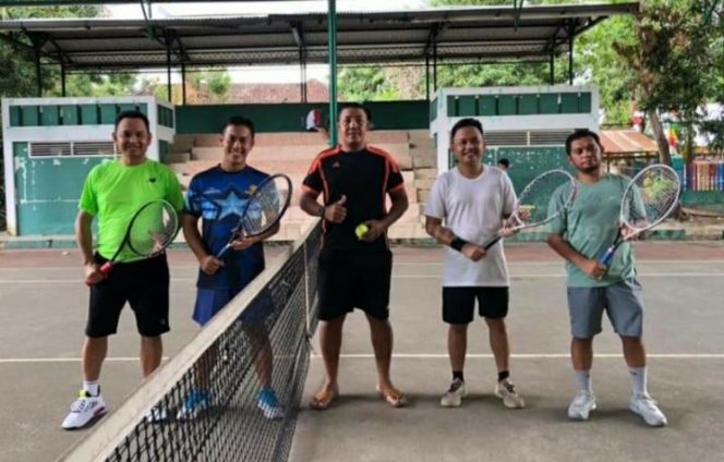 					Olah Raga Tenis, Bupati Vs Dandim Bantaeng