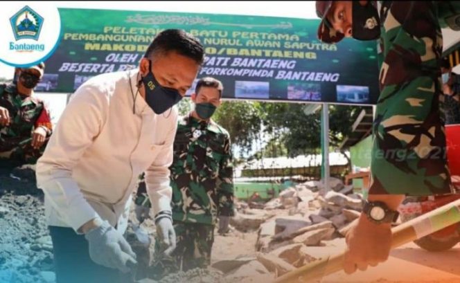 					Bersama Forkopimda, Bupati Bantaeng Letakkan Batu Pertama Pembangunan Masjid di Makodim
