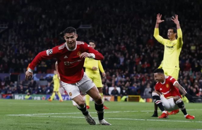 					Selebrasi Cristiano Ronaldo usai cetak gol kemenangan Manchester United dalam pertandingan Grup F Liga Champions lawan Villarreal pada 30 September 2021. ANTARA/REUTERS/PHIL NOBLE.