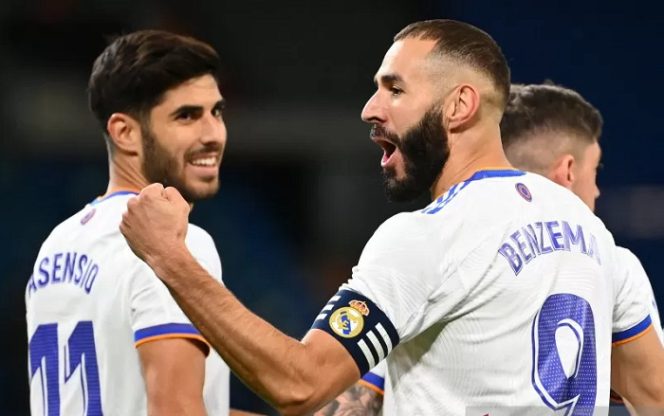 					Selebrasi kapten Real Madrid Karim Benzema usai mencetak gol dalam pertandingan Liga Spanyol pekan keenam lawan Real Mallorca di Santiago Bernabeu pada 23 September 2021. ANTARA/AFP/GABRIEL BOUYS