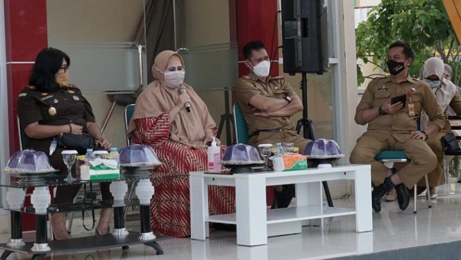 					Satgas PEN dan Dekranasda Luwu Gelar Rapat Finalisasi Pekan UMKM di IKM Barambing