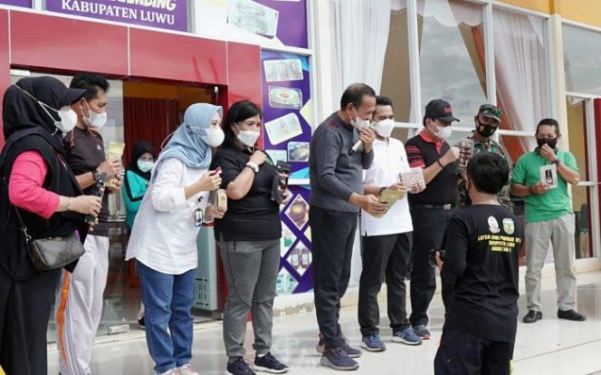 					Bangkitkan Perekonomian, Pemkab Luwu Launching Gerakan “Ayo Bantu Produk UMKM”