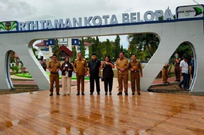 					Bank Sulselbar Serahkan Aset RTH Taman Kota Belopa ke Pemkab Luwu