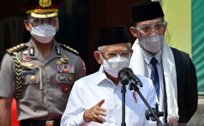 					Wakil Presiden K.H. Ma'ruf Amin melakukan peninjauan pelaksanaan PTM di Pondok Pesantren Darunnajah, Jakarta pada Kamis (2/9/2021). ANTARA/HO-Biro Pers Setwapres/am.
