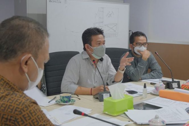 					Perubahan APBD 2021, Komisi B Minta Target Pendapatan Dirasionalisasikan