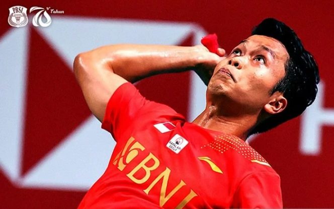 					Pebulutangkis tunggal putra Indonesia Anthony Sinisuka Ginting alami masalah di pinggangnya dan memilih untuk mundur dari babak pertama Denmark Open, Rabu (20/10/2021, 12:05 WIB). ANTARA/Twitter/@INABadminton/pri.