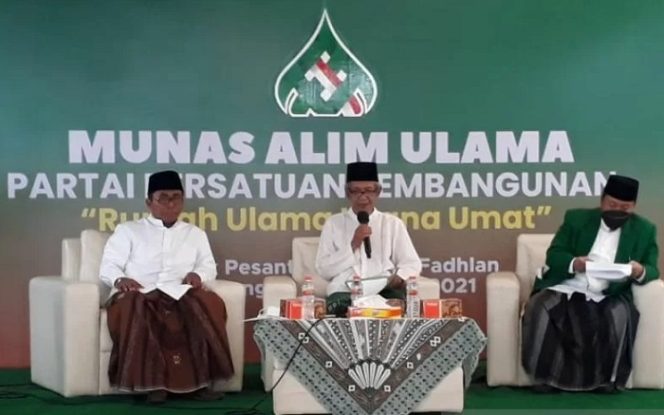 					Penutupan Munas Alim Ulama PPP di Pondok Pesantren Fadhlul Fadhlan, Kota Semarang, Senin (18/10/2021). ANTARA/HO-Wisnu Adhi