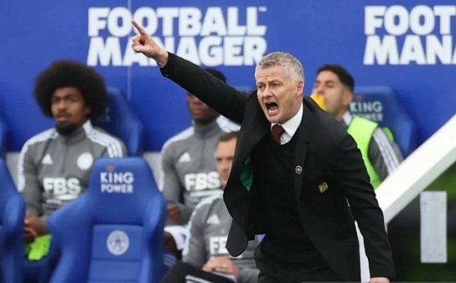 					Pelatih Manchester United Ole Gunnar Solskjaer mengarahkan anak buahnya saat melawan Leicester City dalam laga Liga Inggris di King Power Stadium, Leicester, Inggris, Sabtu (16/10/2021). Babak I berkesudahan dengan skor imbang 1-1. ANTARA FOTO/Action Images via Reuters/Carl Recine/foc.