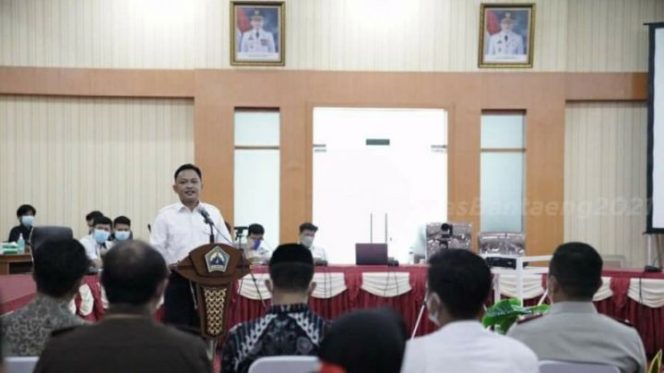 					Bagi 1.300 Sertifikat Tanah Gratis, Ilham Azikin: Cermin Kehadiran Pemerintah