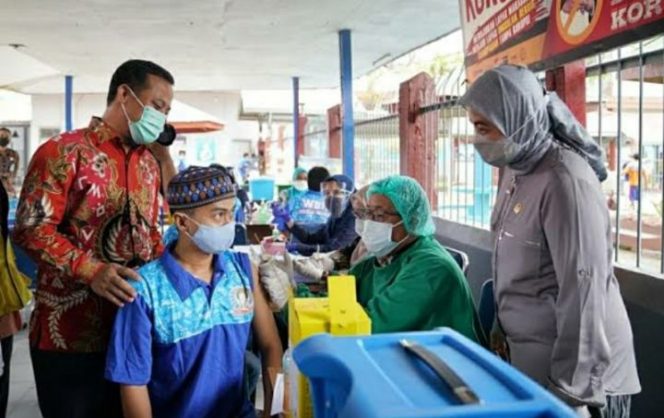					Waspada Gelombang Ketiga Akhir Tahun, Epidemiologi Unhas Ingatkan Prokes Covid