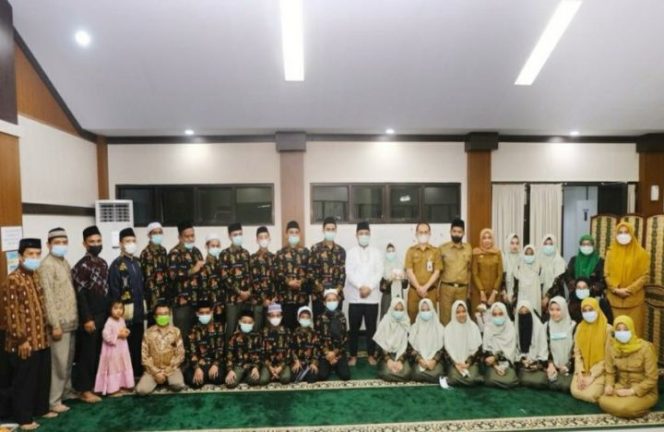 					Jelang ke Maluku Utara, Plt Gubernur Semangati Kafilah Sulsel STQ Nasional