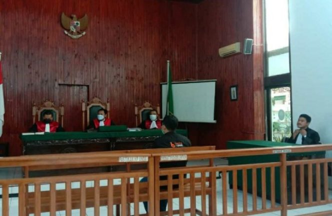 					Jurnalis Asrul Dituntut 1 Tahun Penjara, Kuasa Hukum sebut Jaksa Keliru Terapkan Pasal