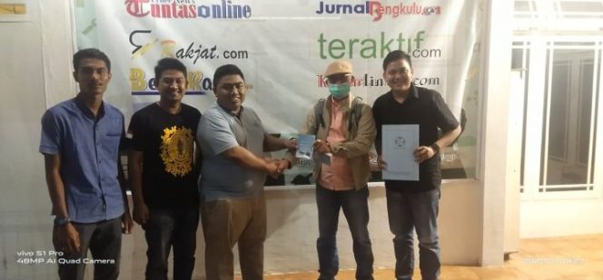 					Dewan Pers Verifikasi Faktual Media Tuntasonline.com dan Rakjat.com