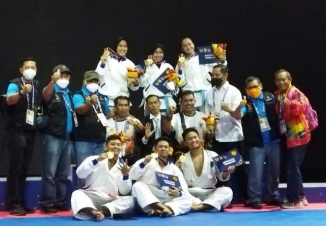 					Kawinkan Medali Emas, Kata Beregu Putra Putri Sulsel Cetak Sejarah Baru di Indonesia