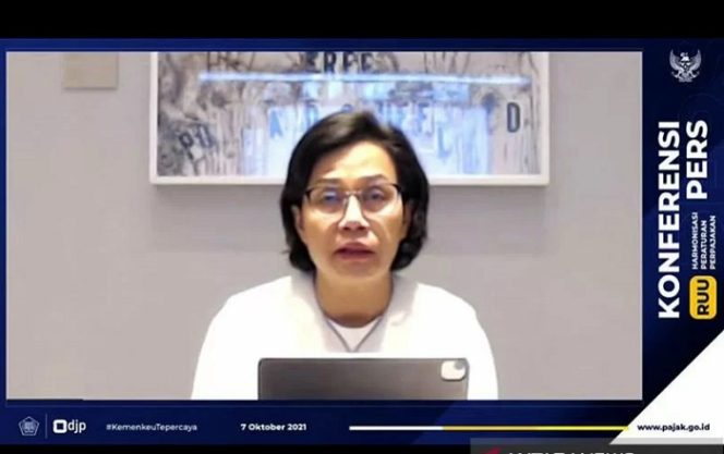 					Tangkapan layar - Menteri Keuangan (Menkeu) Sri Mulyani Indrawati dalam konferensi pers di Jakarta, Kamis (7/10/2021). ANTARA/Youtube Kemenkeu RI/pri. (ANTARA/Youtube Kemenkeu RI)