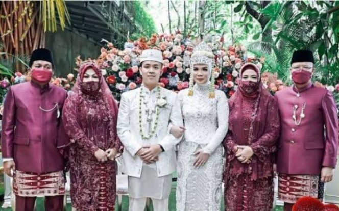 					Prosesi Pernikahan Anak Gubernur, Hamka Sabri : Prokes diperketat, Vaksin dan swan disediakan