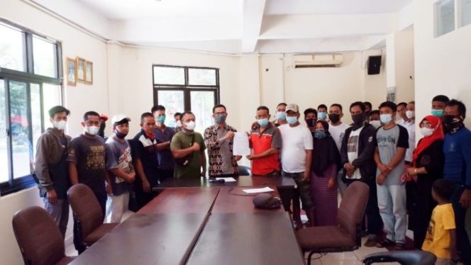 					Petugas Kebersihan Tamalanrea Berkeluh Kesah Di Dprd Makassar