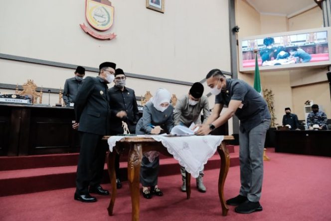 					DPRD Makassar Dan Pemkot Sepakati KUA PPAS APBD 2022