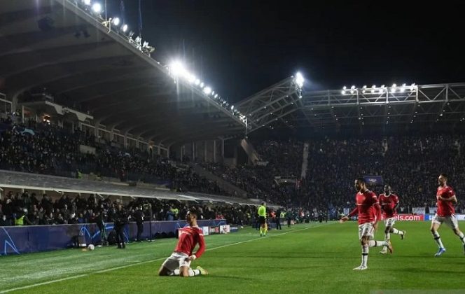 					Selebrasi Cristiano Ronaldo usai mencetak gol penyama kedudukan dalam pertandingan Grup F Liga Champions antara Manchester United lawan Atalanta pada 3 November 2021. ANTARA/REUTERS/ALBERTO LINGRIA