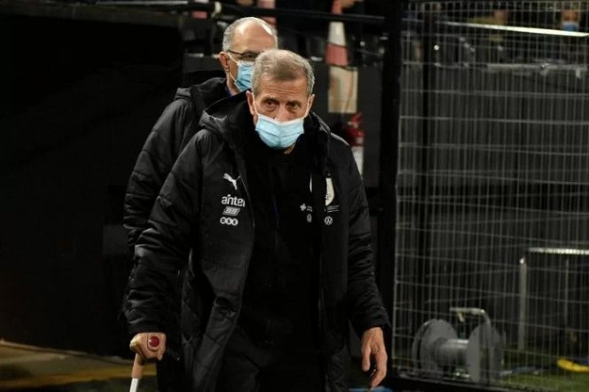 					Pelatih Uruguay Oscar Tabarez dalam laga Kuaifikasi Piala Dunia 2022 antara Uruguay dan Bolivia di Estadio Campeon del Siglo, Montevideo, Uruguay, 5 September 2021. ANTARA/Pool via REUTERS/MATILDE CAMPODONICO.
